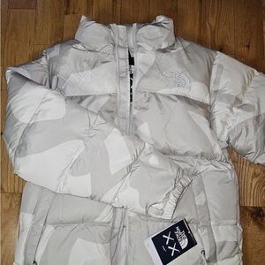 KAWS x The North Face Retro 1996 Nuptse Jacket - Size LARGE - Moonlight Ivory CW